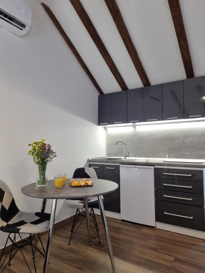Studio Apartment Rosalie Split Exterior photo